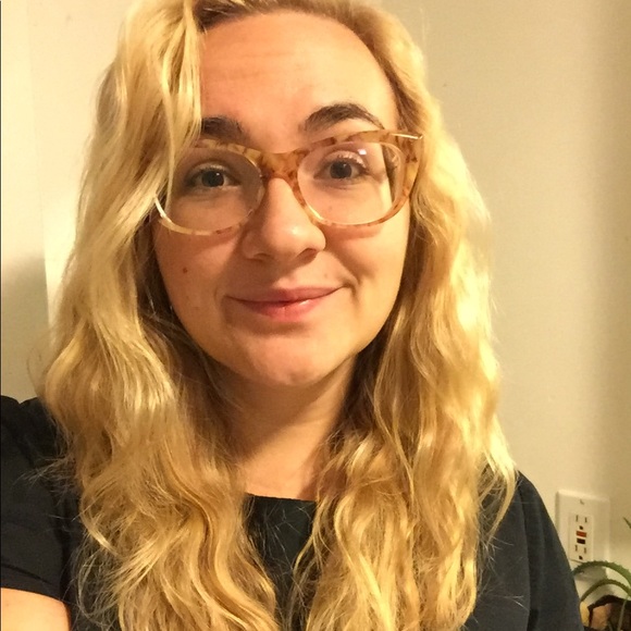 Meet your Posher, Cady - Picture 1 of 1